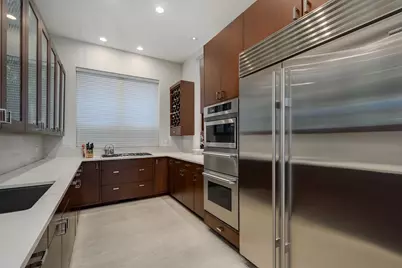 1934 N Cleveland Avenue, Chicago, IL 60614 - Photo 14