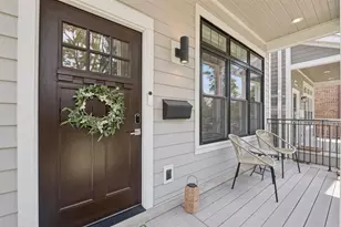 6739 N Oxford Ave, Chicago, IL 60631 - Photo 2