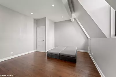 353 W Chicago Avenue #4E, Chicago, IL 60654 - Photo 14