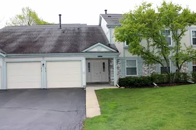 211 Blossom Court #211, Buffalo Grove, IL 60089 - Photo 1