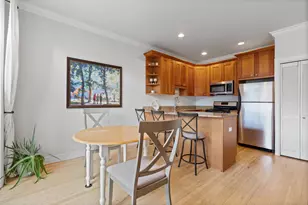 2709 N Mildred Ave, Chicago, IL 60614 - Photo 12
