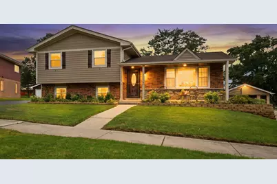10453 S Stowe Court, Palos Hills, IL 60465 - Photo 2