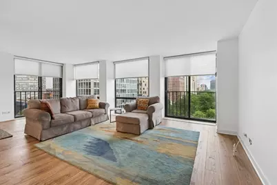 345 W Fullerton Parkway #1008, Chicago, IL 60614 - Photo 2