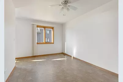 820 Adam Lane, Hampshire, IL 60140 - Photo 4
