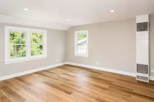 4216 Elm St, Downers Grove, IL 60515 - Photo 8