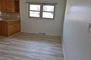 403 Oak St, Utica, IL 61373 - Photo 18