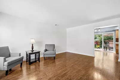 93 Pine Circle, Cary, IL 60013 - Photo 4