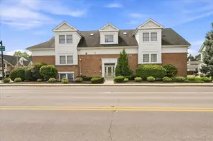 111 S 5th Ave, Saint Charles, IL 60174 - Photo 2