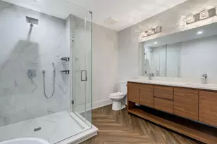 1511 W Irving Park Rd, Chicago, IL 60613 - Photo 12