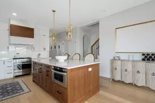 1511 W Irving Park Rd, Chicago, IL 60613 - Photo 10