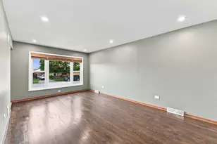 11625 S Ave L, Chicago, IL 60617 - Photo 4