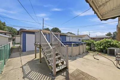 11625 S Avenue L, Chicago, IL 60617 - Photo 30