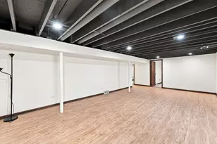 11625 S Ave L, Chicago, IL 60617 - Photo 22
