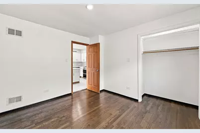 11625 S Avenue L, Chicago, IL 60617 - Photo 20