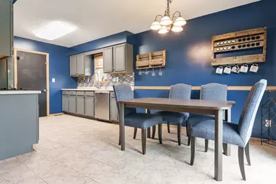 9960 Flint Court, Roscoe, IL 61073 - Photo 6
