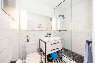 1355 N Sandburg Terrace, Chicago, IL 60610 - Photo 14