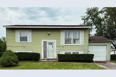 17620 Central Park Avenue S, Country Club Hills, IL 60478 - Photo 1
