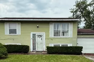 17620 Central Park Ave S, Country Club Hills, IL 60478 - Photo 1