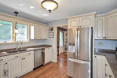 1007 Ranchwood Drive, Shorewood, IL 60404 - Photo 6