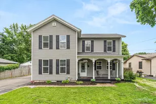 902 N Main St, Sandwich, IL 60548 - Photo 2
