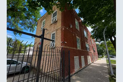 3734 W Iowa Avenue, Chicago, IL 60651 - Photo 2