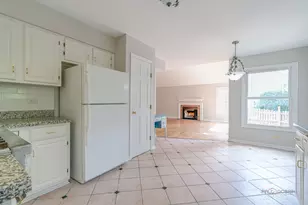 158 N Royal Oak Dr, Vernon Hills, IL 60061 - Photo 24