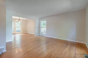 158 N Royal Oak Dr, Vernon Hills, IL 60061 - Photo 16