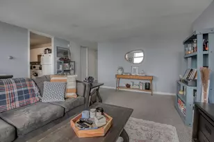 2626 N Lakeview Ave, Chicago, IL 60614 - Photo 6