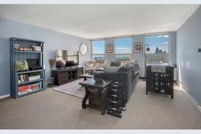 2626 N Lakeview Avenue #1604, Chicago, IL 60614 - Photo 2