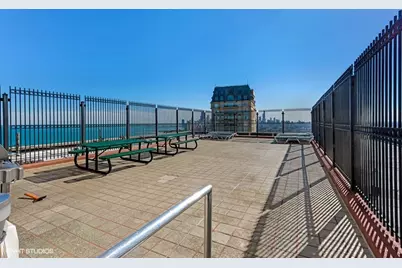 2626 N Lakeview Avenue #1604, Chicago, IL 60614 - Photo 14