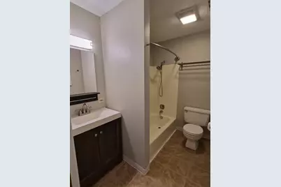[Address not provided], Wheaton, IL 60189 - Photo 14
