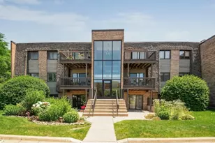 [Address not provided], Wheaton, IL 60189 - Photo 1
