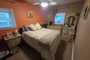 718 Haish Blvd, Dekalb, IL 60115 - Photo 12