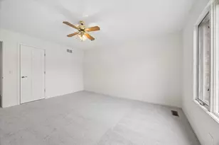 4012 Broadmoor Cir, Naperville, IL 60564 - Photo 20