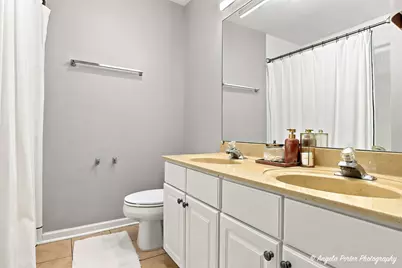496 S Navajo Trail, Wheeling, IL 60090 - Photo 12