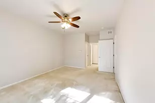 2811 Granite Ct, Crystal Lake, IL 60012 - Photo 16