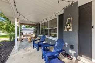 6S165 Lakewood Dr, Naperville, IL 60540 - Photo 2