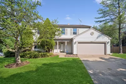 894 Thompson Boulevard, Buffalo Grove, IL 60089 - Photo 1