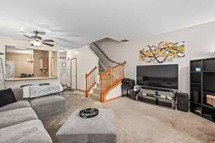 2259 Lake Ridge Dr, Glendale Heights, IL 60139 - Photo 2