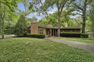 1161 Valley Rd, Lake Forest, IL 60045 - Photo 2