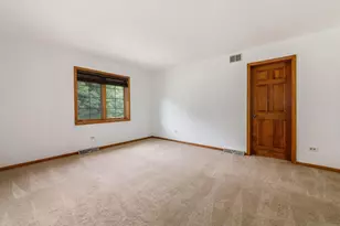 23 Squire Rd, Hawthorn Woods, IL 60047 - Photo 16
