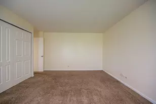 2210 Country Club Dr, Woodridge, IL 60517 - Photo 12