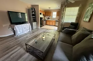 37 Gant Cir, Streamwood, IL 60107 - Photo 6
