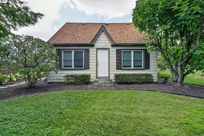 100 83rd Street, Hinsdale, IL 60527 - Photo 1