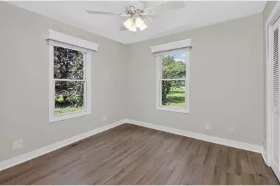 100 83rd Street, Hinsdale, IL 60527 - Photo 10