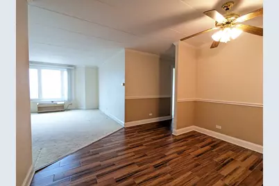 1 Renaissance Place #911, Palatine, IL 60067 - Photo 4