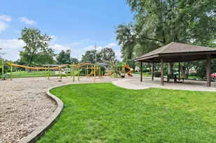 308 Ramble Rd, Lake in the Hills, IL 60156 - Photo 24