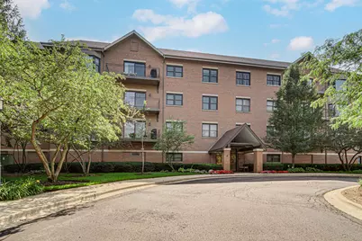 20 Trafalgar Square #407, Lincolnshire, IL 60069 - Photo 1