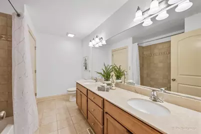 701 Kelly Court, Roselle, IL 60172 - Photo 38