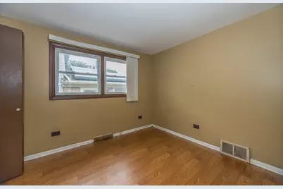 12716 S Saginaw Avenue, Chicago, IL 60633 - Photo 16